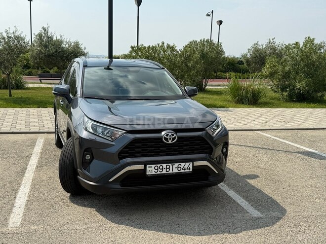 Toyota RAV4-2
