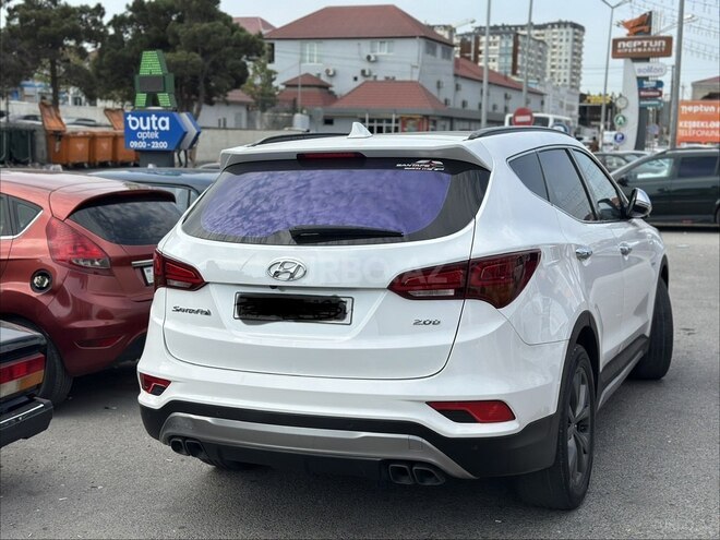 Hyundai Santa Fe-13