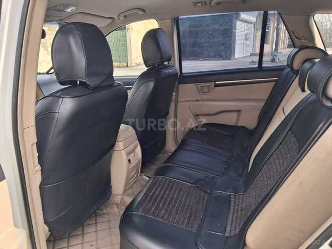 Hyundai Santa Fe-16