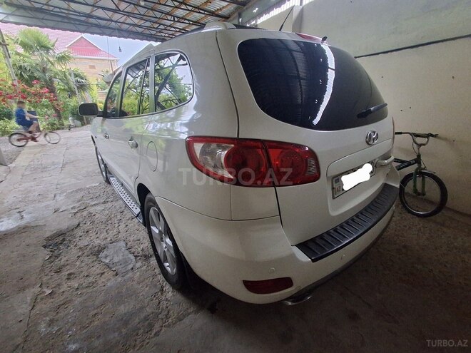 Hyundai Santa Fe-11