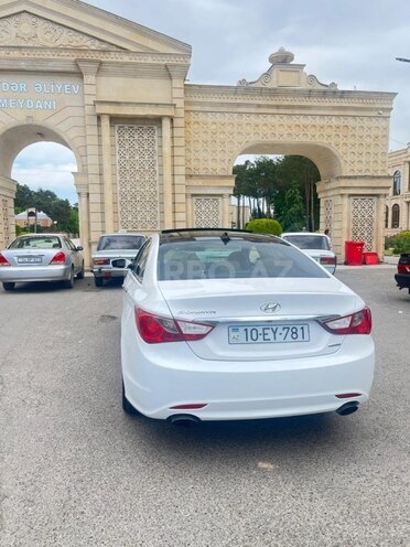 Hyundai Sonata-3