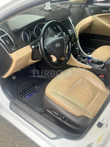 Hyundai Sonata-7