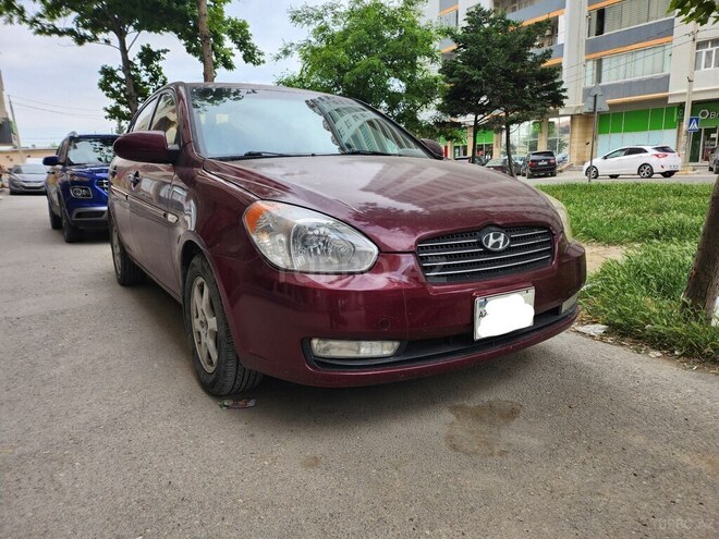 Hyundai Accent-1