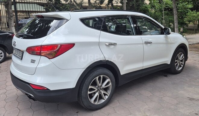 Hyundai Santa Fe-3