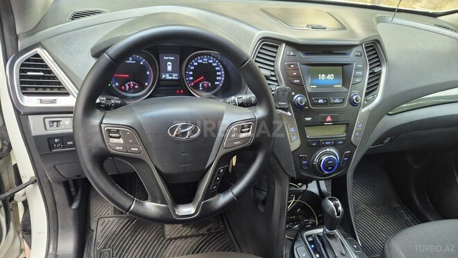 Hyundai Santa Fe-6