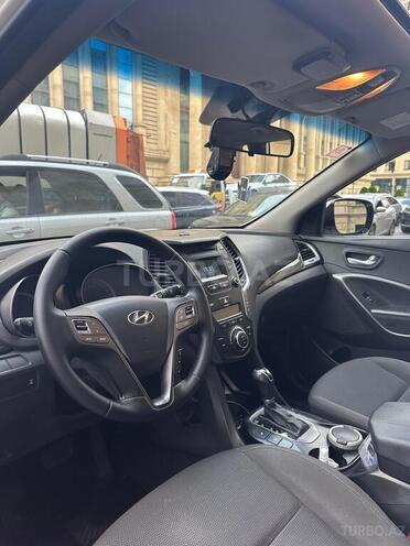 Hyundai Santa Fe-9