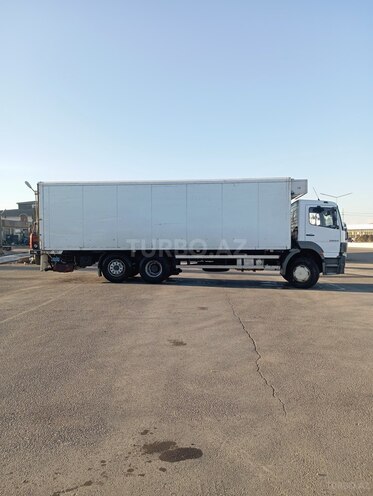 Mercedes Atego 2528-8
