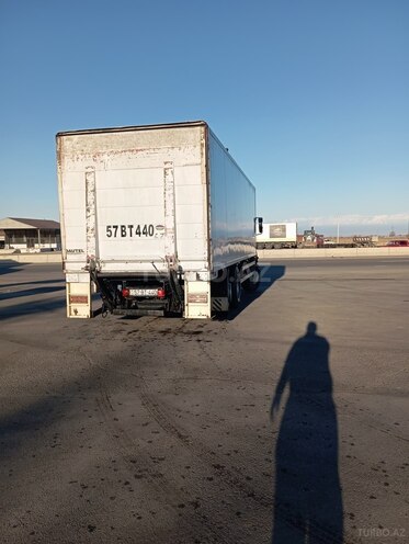 Mercedes Atego 2528-5