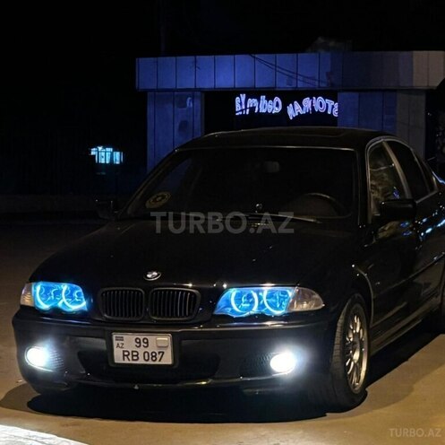 BMW 318-2