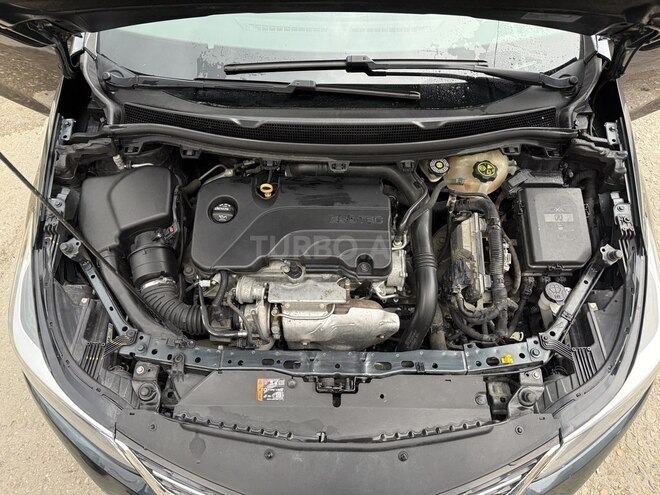 Chevrolet Cruze-13