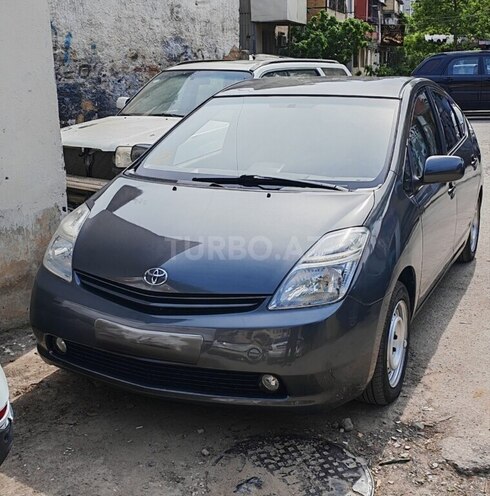 Toyota Prius-13