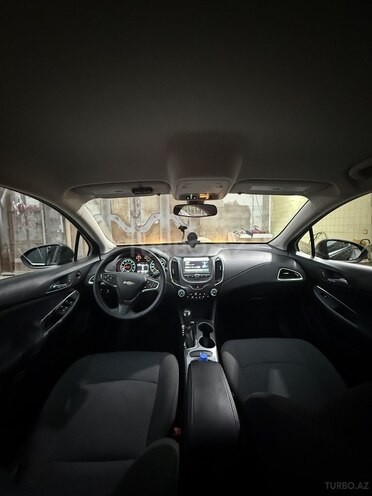 Chevrolet Cruze-8