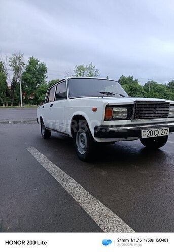 LADA (VAZ) 2107-2