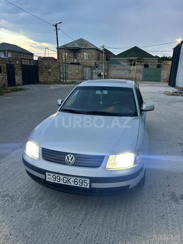 Volkswagen Passat-10