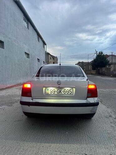 Volkswagen Passat-3