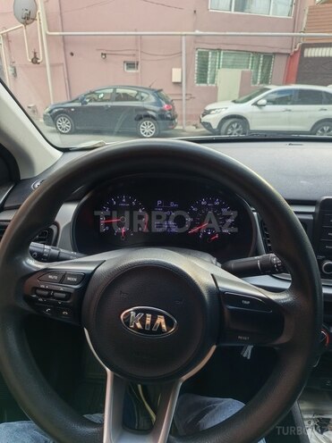 Kia Rio-20