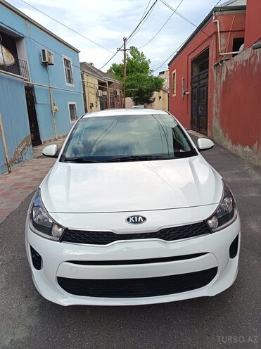 Kia Rio-4