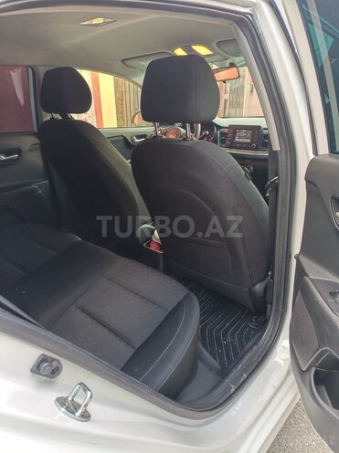 Kia Rio-18