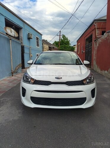 Kia Rio-1