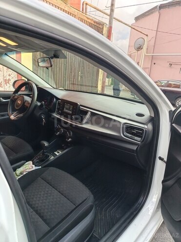 Kia Rio-19
