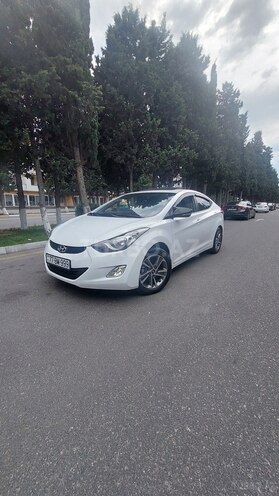Hyundai Elantra-7