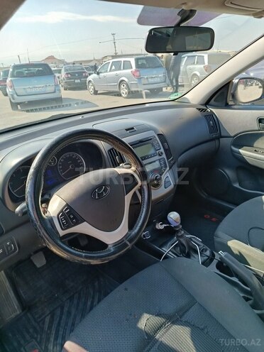 Hyundai i30-8