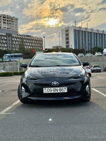 Toyota Prius-2