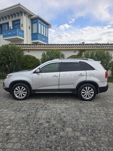 Kia Sorento-2