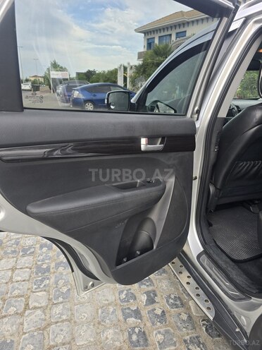 Kia Sorento-4