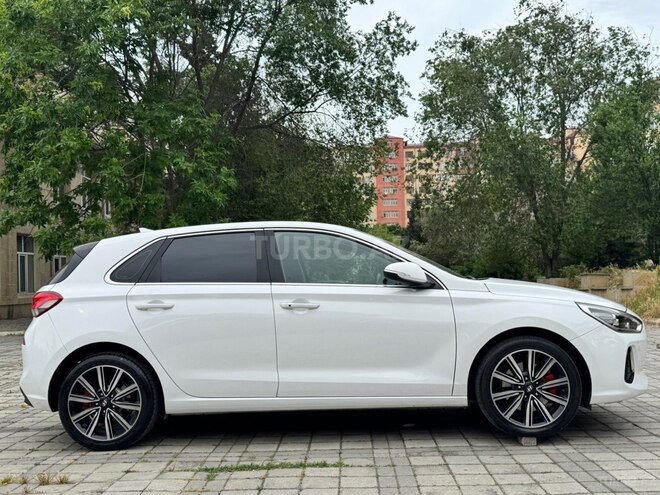 Hyundai i30-6