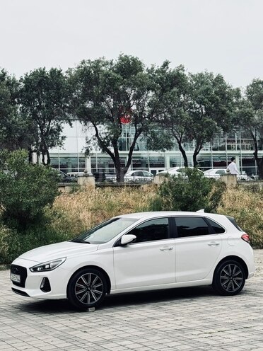 Hyundai i30-11