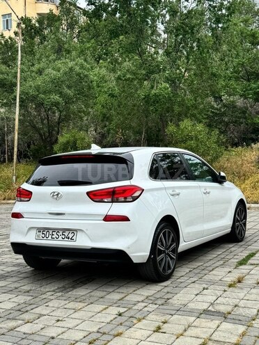Hyundai i30-9