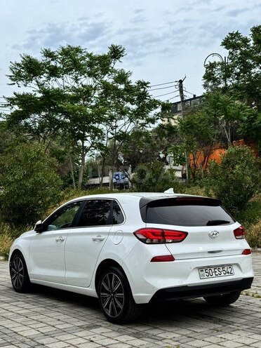 Hyundai i30-7