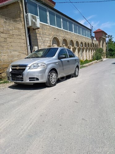 Chevrolet Aveo-1