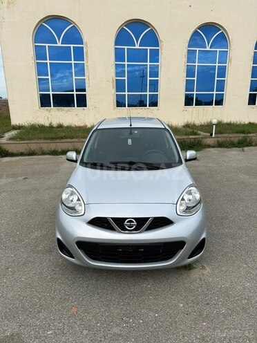 Nissan March-1