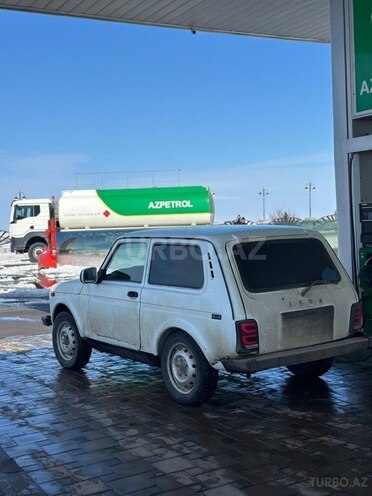 LADA (VAZ) Niva-9