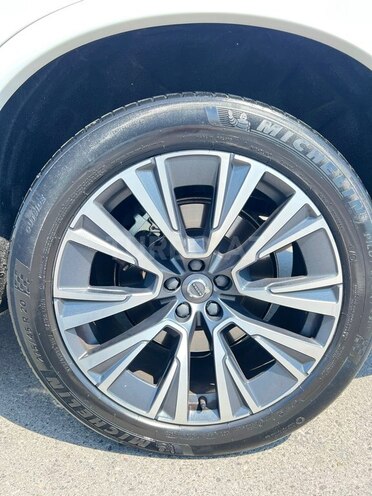Volvo XC90-16