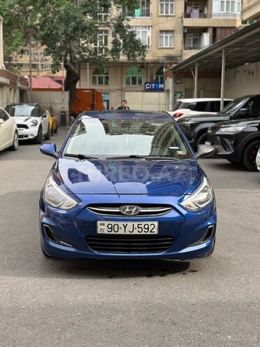 Hyundai Accent-2