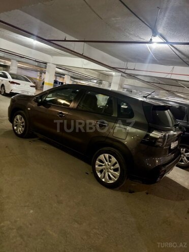 Suzuki S-Cross-4