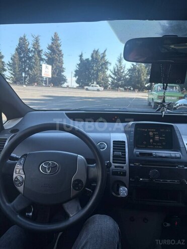 Toyota Prius-3