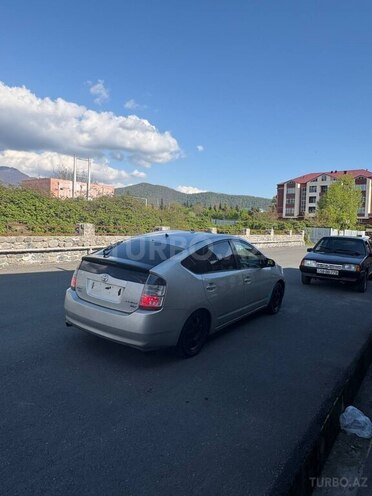 Toyota Prius-6