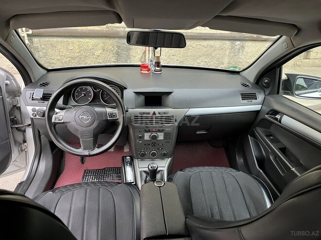 Opel Astra-21