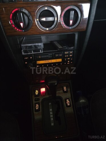 Mercedes 190-8