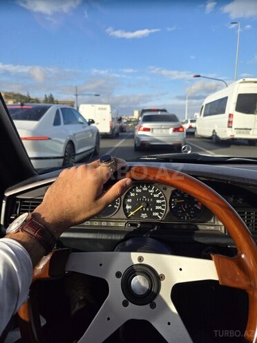 Mercedes 190-9