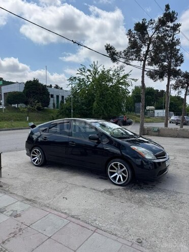 Toyota Prius-3