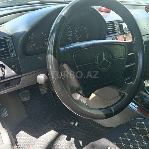 Mercedes C 200-6