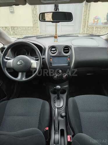 Nissan Note-7