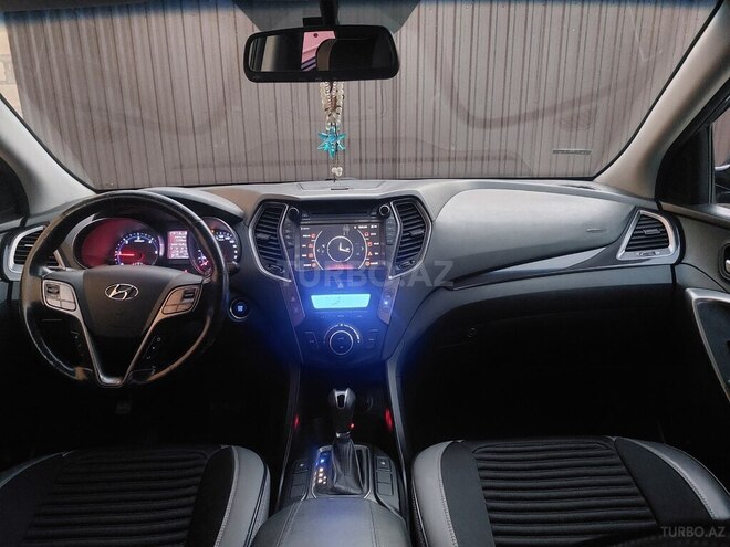 Hyundai Santa Fe-10
