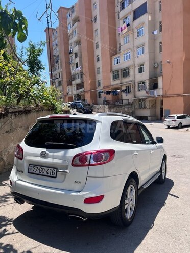 Hyundai Santa Fe-4