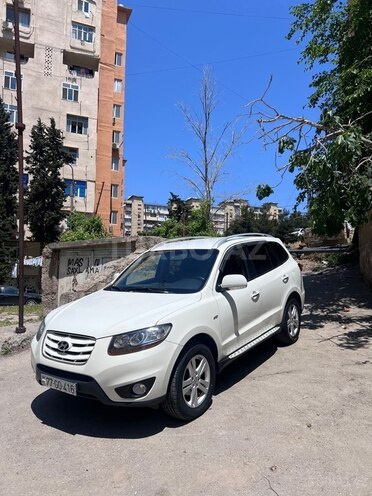 Hyundai Santa Fe-3